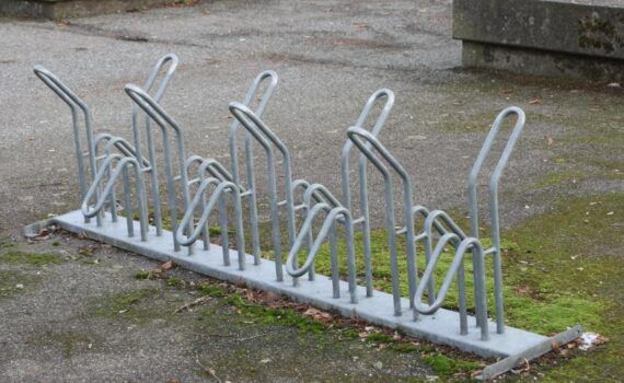 Zu sehen ist das Bild 1 zum Beitrag mit dem Thema: Boden Fahrradhalter Ratgeber