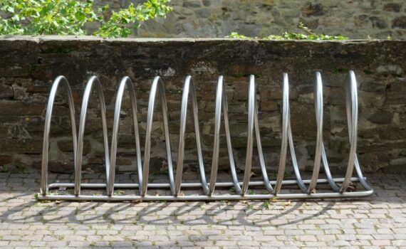 Zu sehen ist das Bild 1 zum Beitrag mit dem Thema: Empfehlenswerte freistehende Fahrradhalter