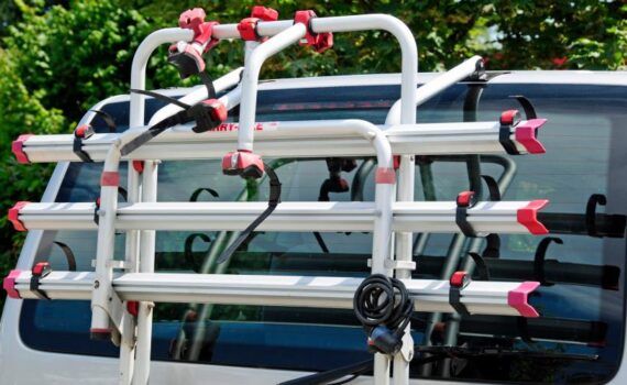 Zu sehen ist das Bild 1 zum Beitrag mit dem Thema: Fahrradträger für Autos ohne Anhängerkupplung